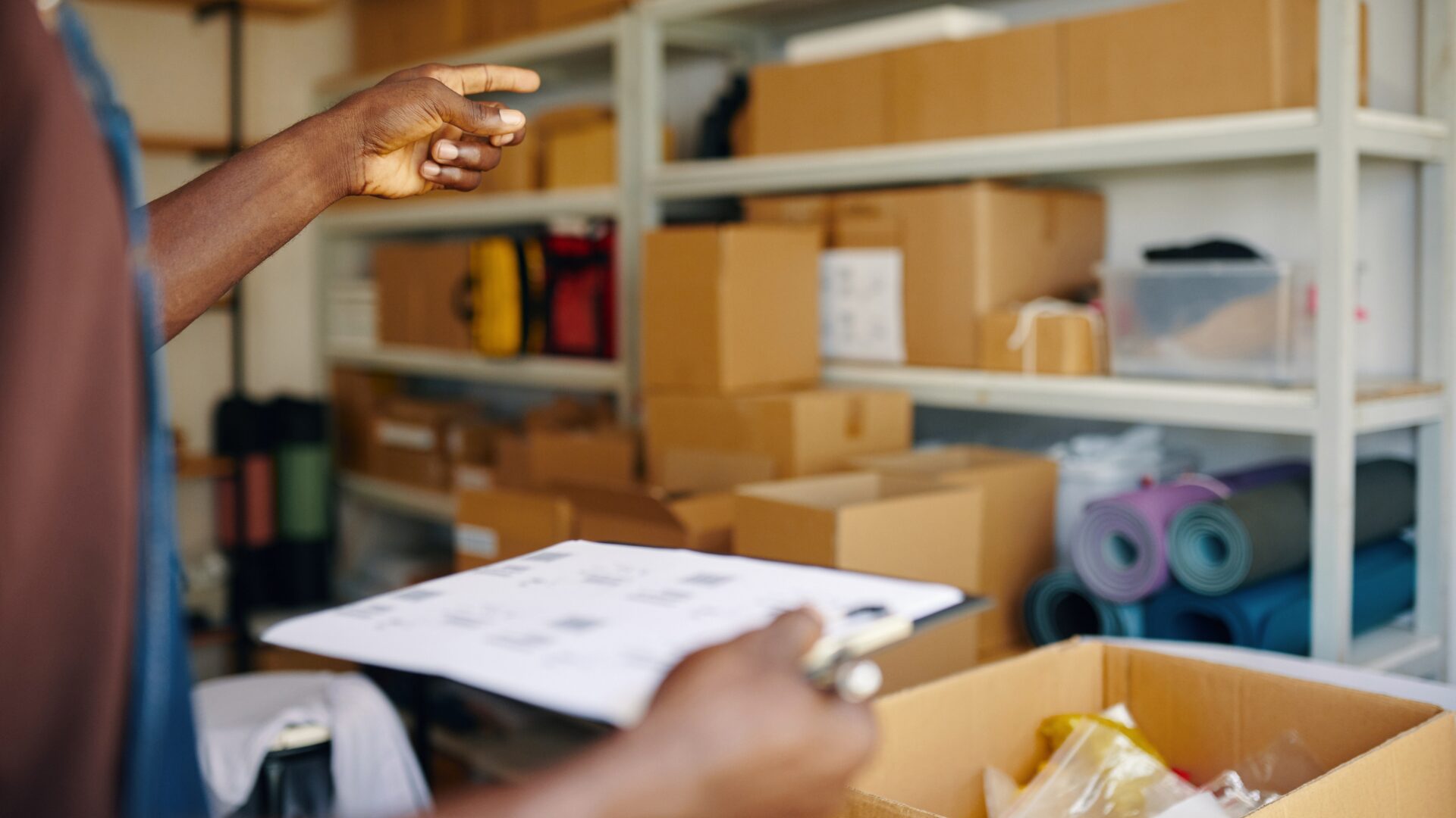 Imballare un pacco: come prepararlo per una spedizione sicura