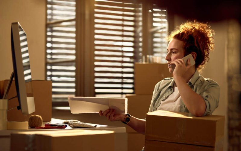 Pacco in ritardo: cause principali, come controllare e cosa fare