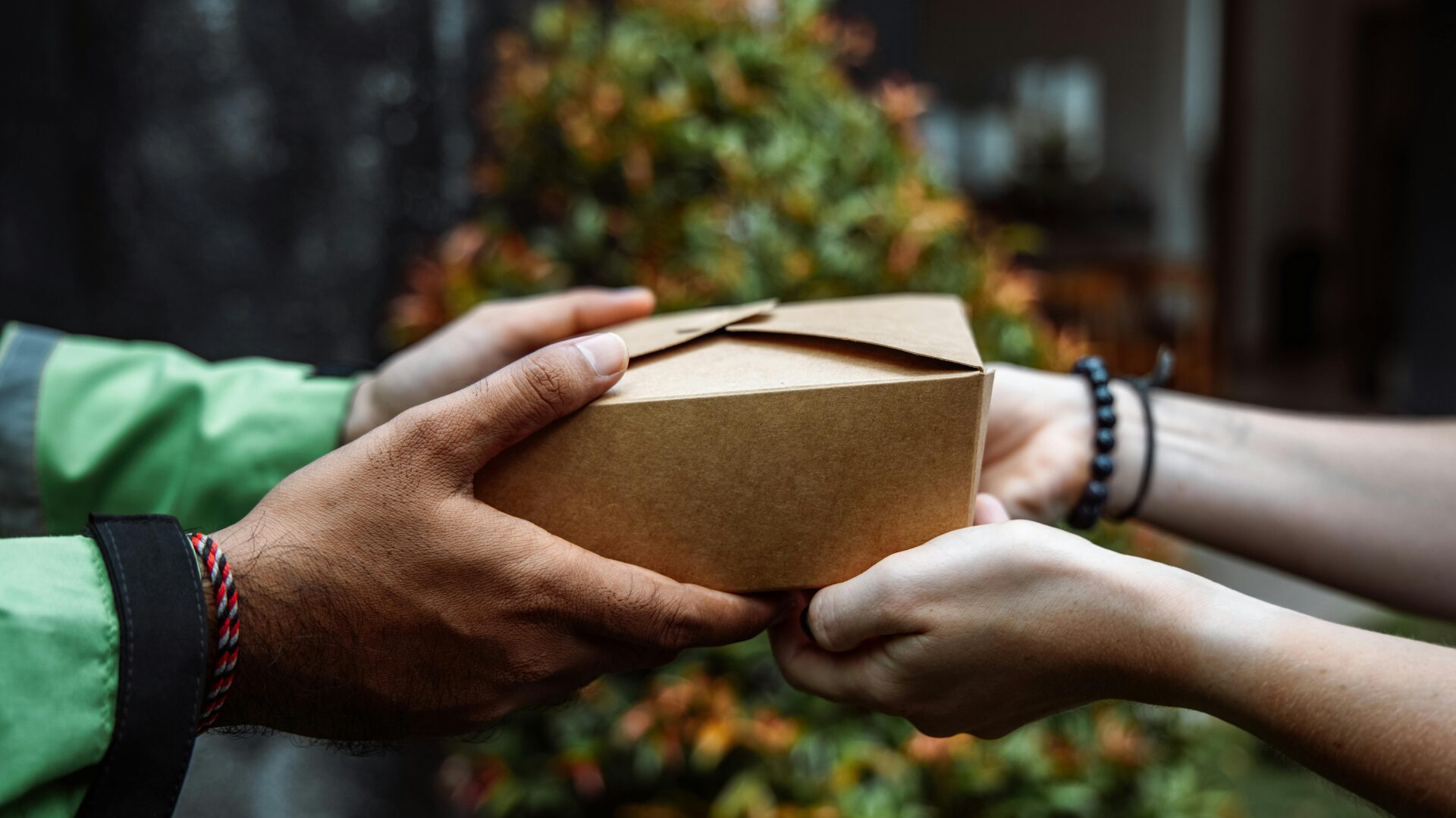 Risparmiare sulle spedizioni: 5 consigli per spendere meno