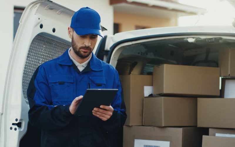 Spedire a basso costo: come risparmiare su pacchi e spedizioni online