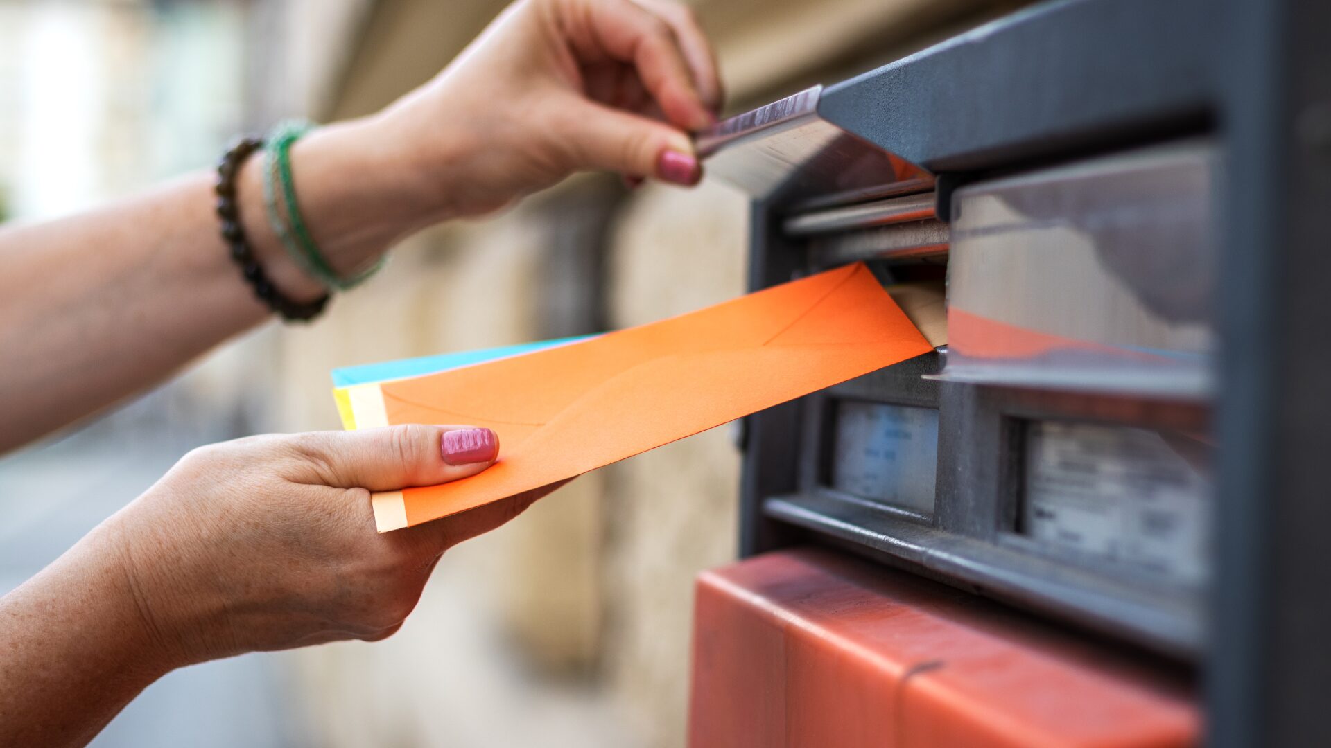 Spedire una raccomandata in Italia: 5 consigli utili